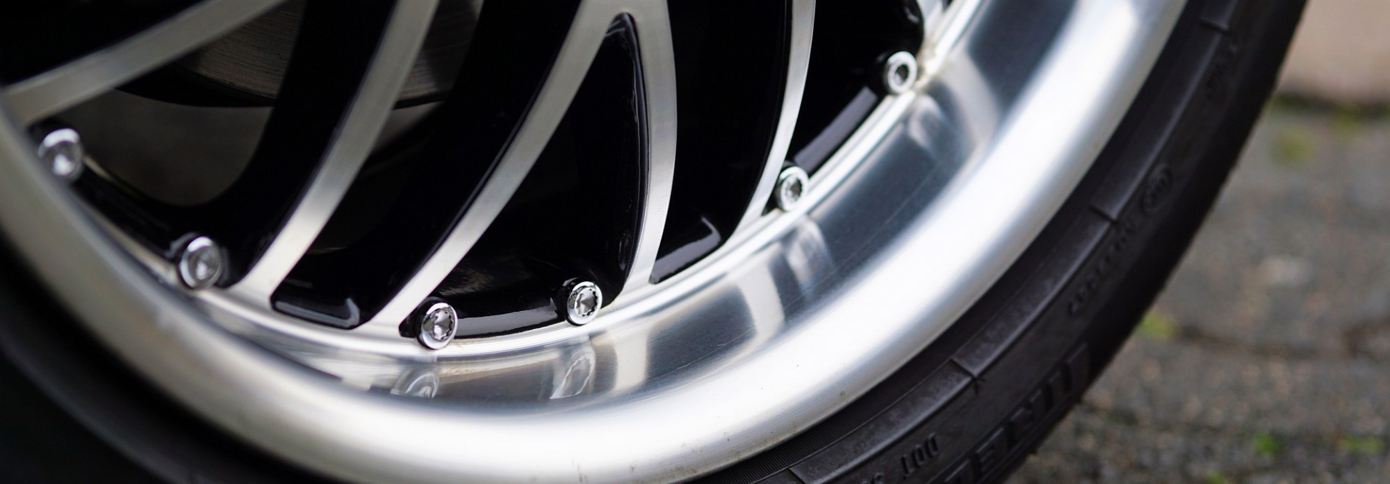 Anodized aluminum finish